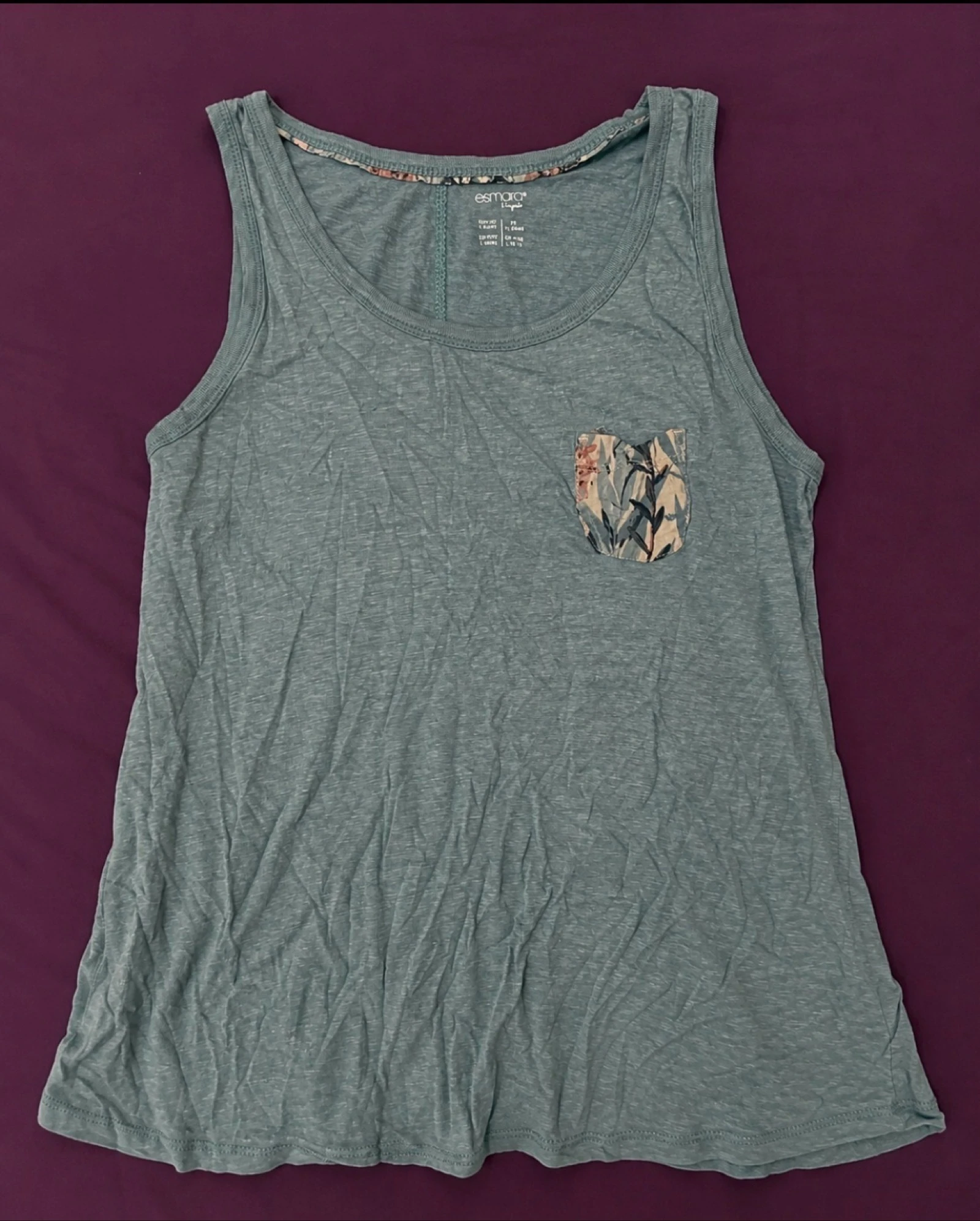 Esmara Camisola verde salvia con bolsillo estampado floral T44/46 corte fluido – photo 2